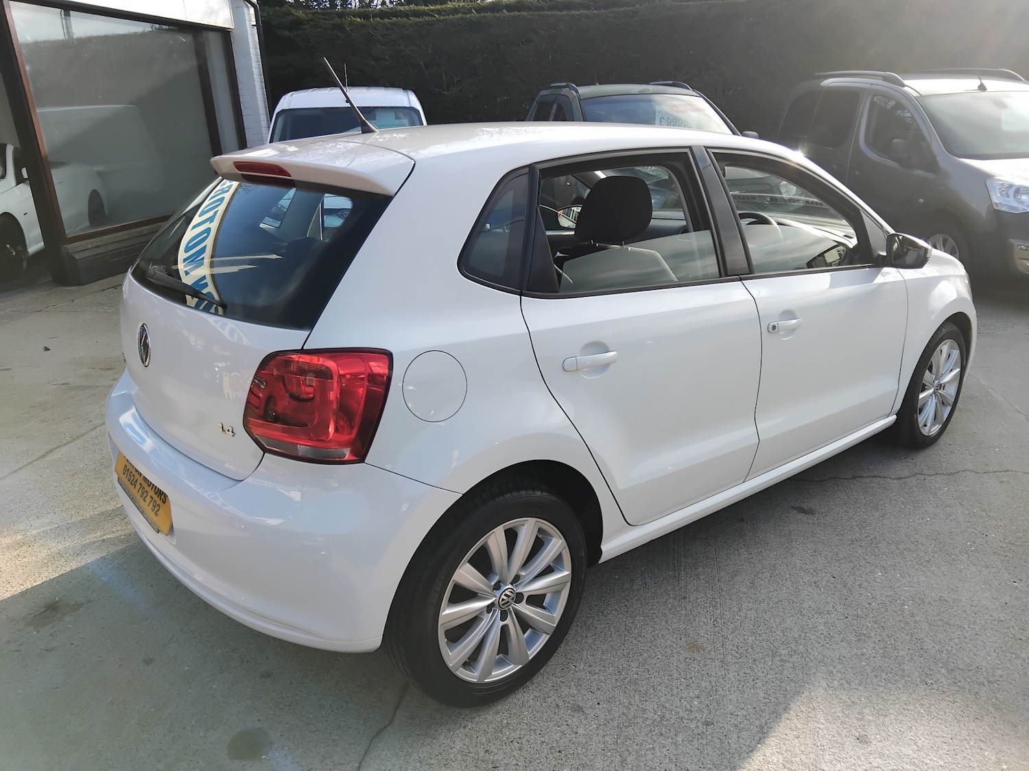 Used Volkswagen Polo 2011 for sale - 77450161: Photo 8