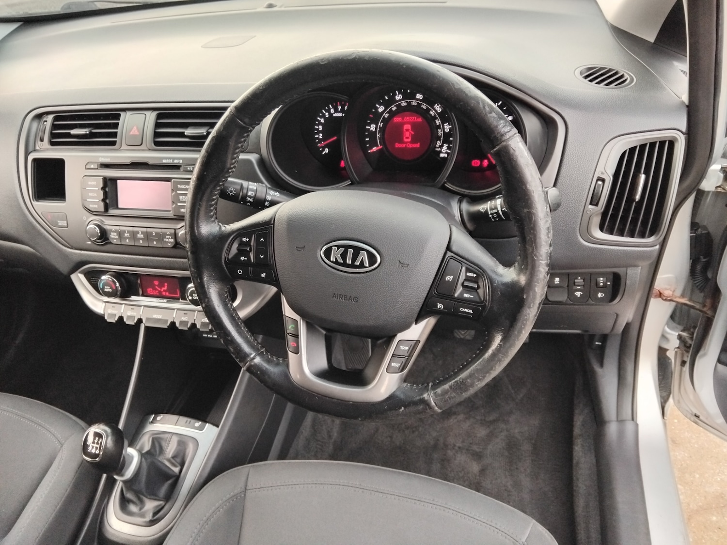 Used Kia Rio 2011 for sale - 76845863: Photo 17
