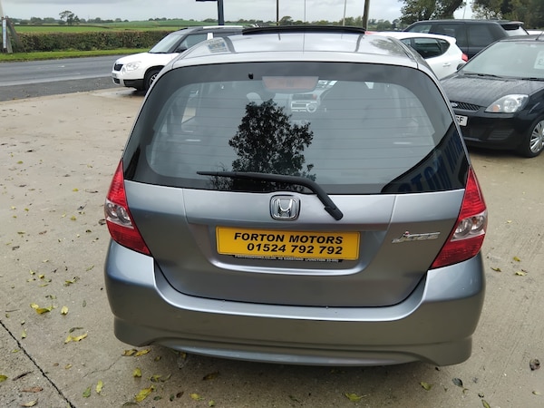 Used Honda Jazz 2006 for sale - 76159618: Photo 10