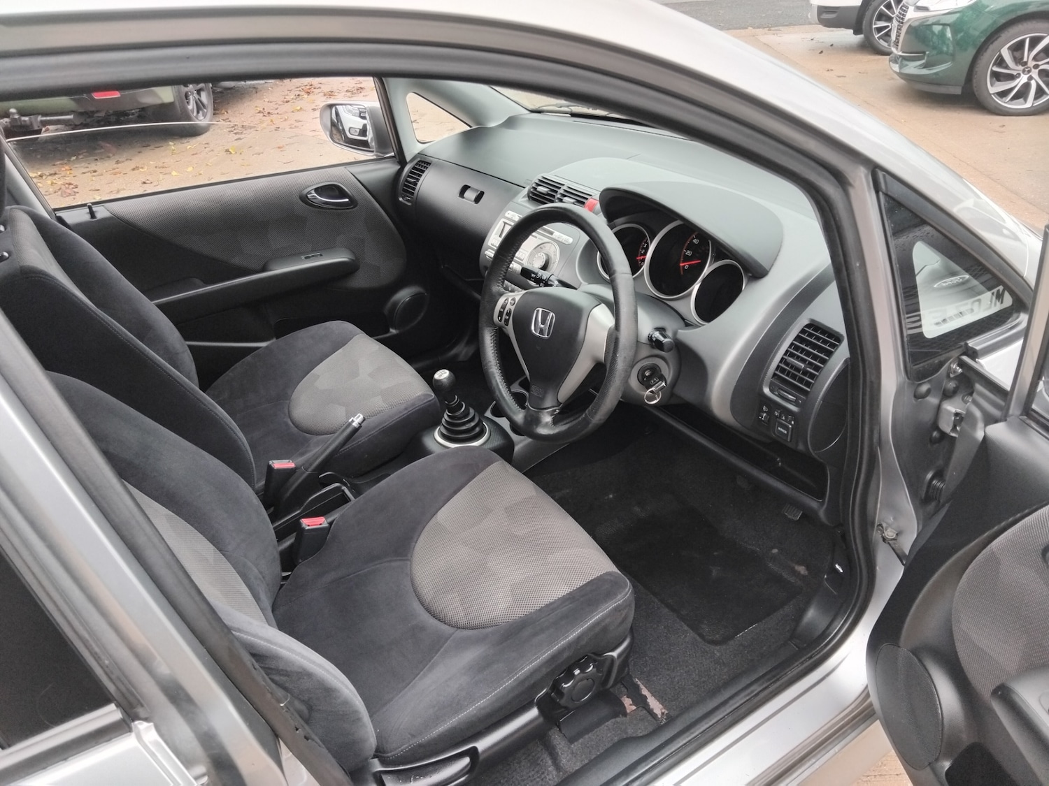 Used Honda Jazz 2006 for sale - 76159618: Photo 15