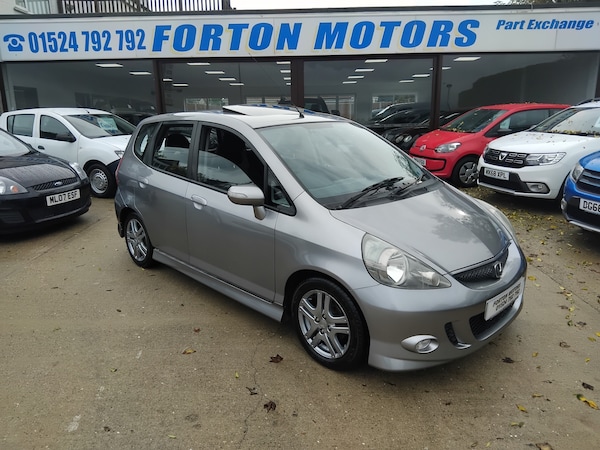 Used Honda Jazz 2006 for sale - 76159618: Photo 1