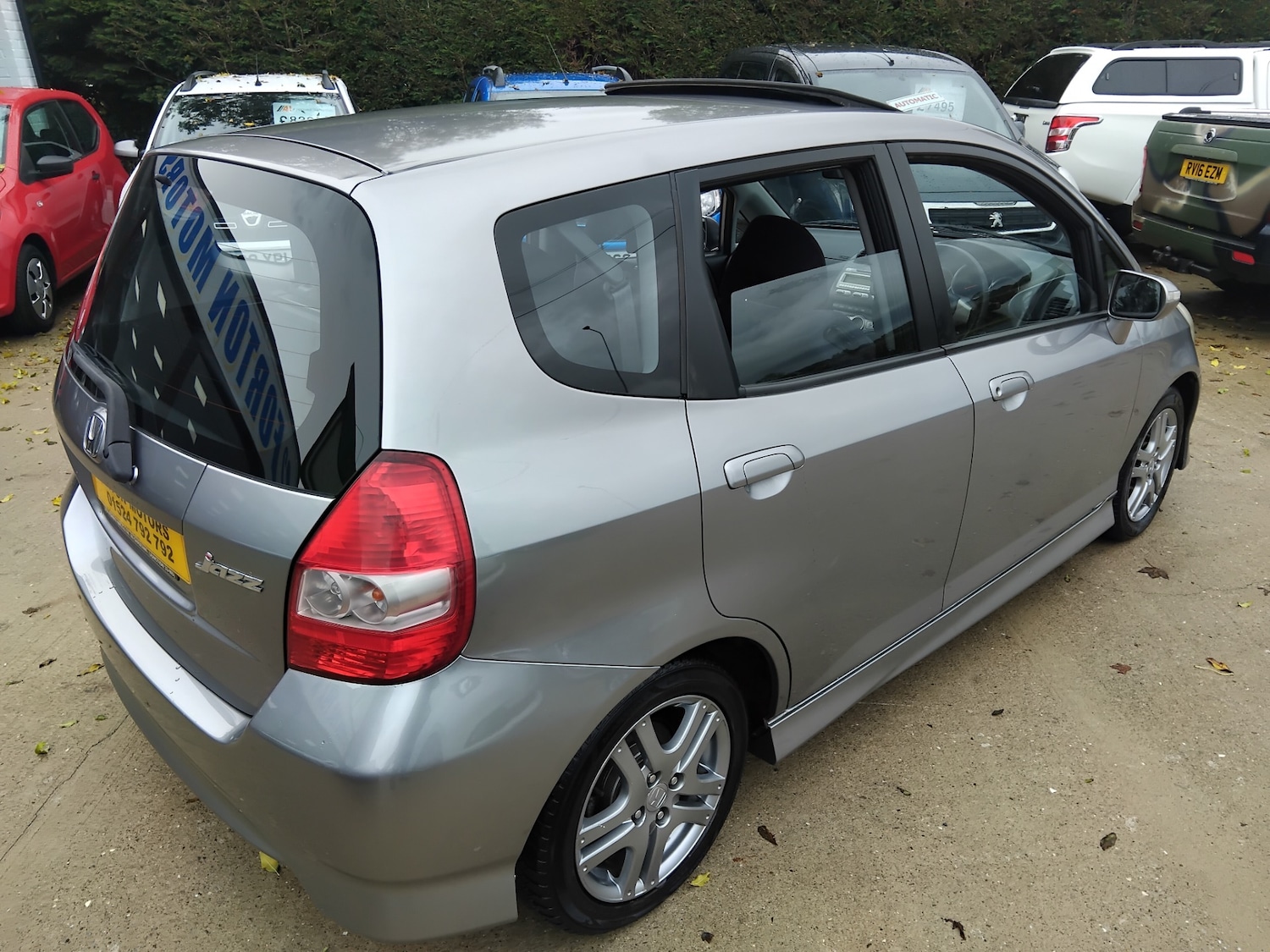 Used Honda Jazz 2006 for sale - 76159618: Photo 6