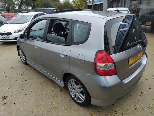 Used Honda Jazz 2006 for sale - 76159618: Photo 9