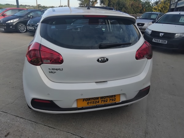 Used Kia Ceed 2015 for sale - 76091376: Photo 10