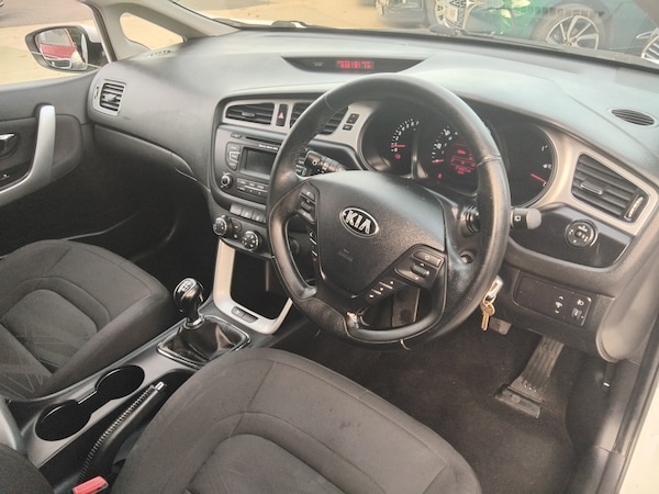 Used Kia Ceed 2015 for sale - 76091376: Photo 15