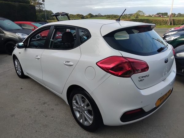 Used Kia Ceed 2015 for sale - 76091376: Photo 4