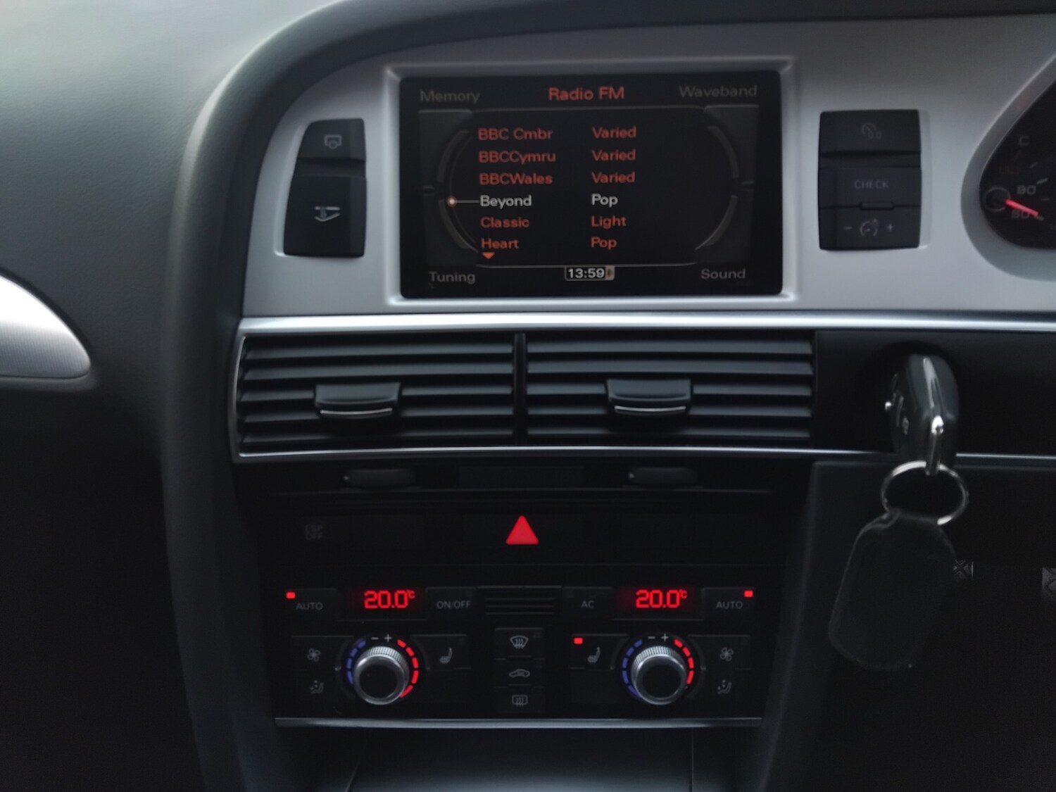 Used Audi A6 Allroad 2011 for sale - 76748988: Photo 18