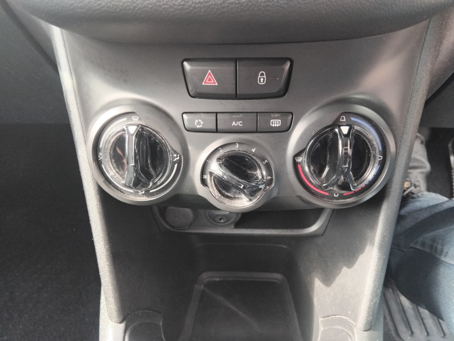 Used Peugeot 208 2014 for sale - 78210501: Photo 25