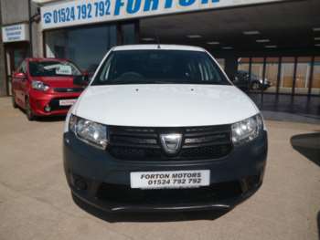 Used Dacia Sandero 2014 for sale - 74549302: Photo