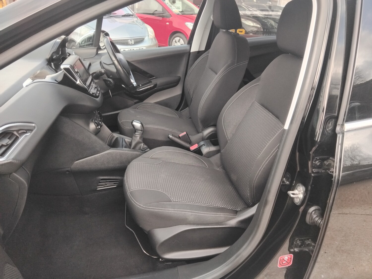 Used Peugeot 208 2016 for sale - 77542741: Photo 26