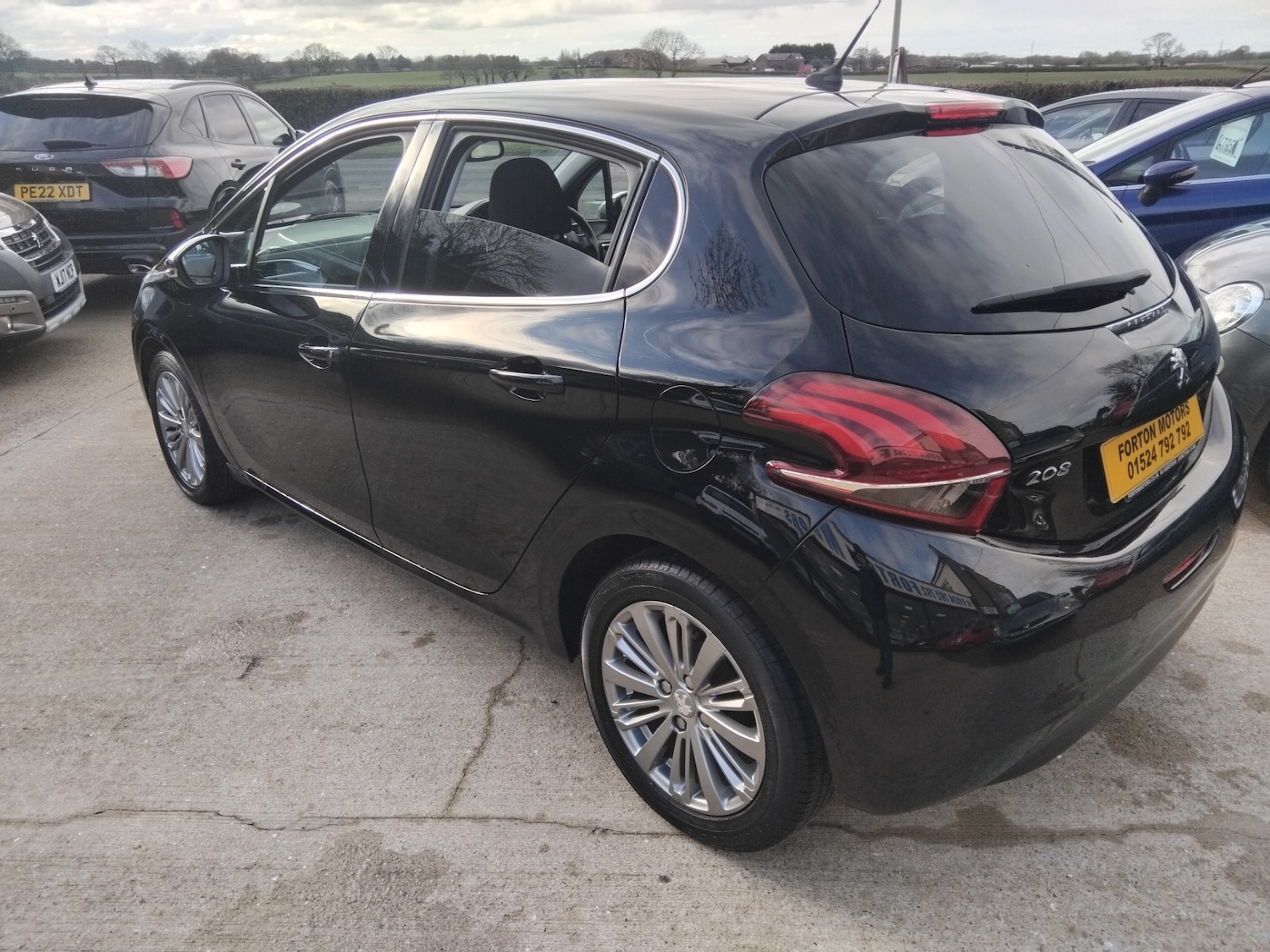 Used Peugeot 208 2016 for sale - 77542741: Photo 6