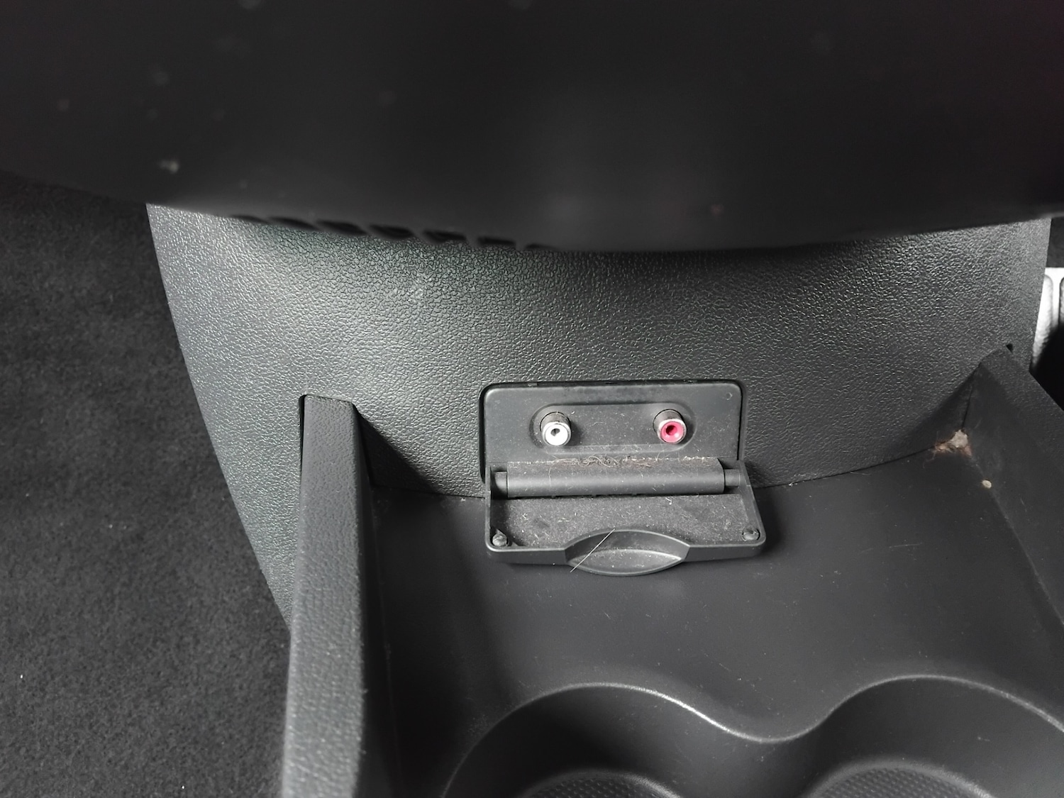 Used Renault Clio 2010 for sale - 76436584: Photo 13