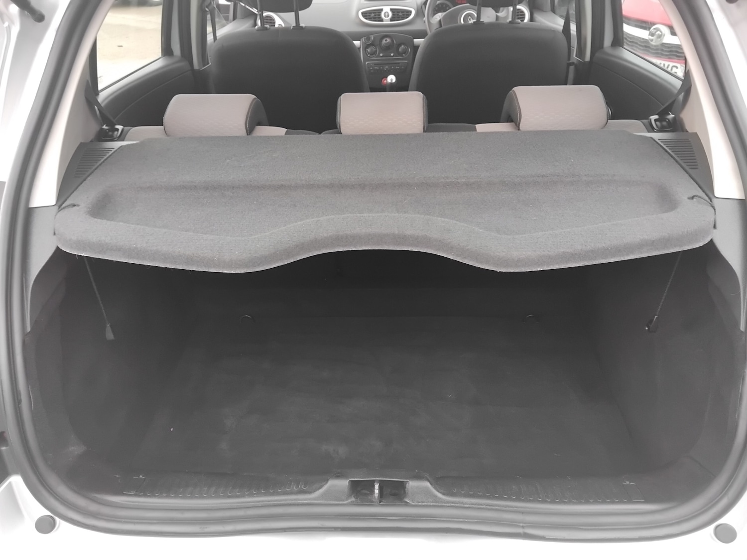 Used Renault Clio 2010 for sale - 76436584: Photo 18