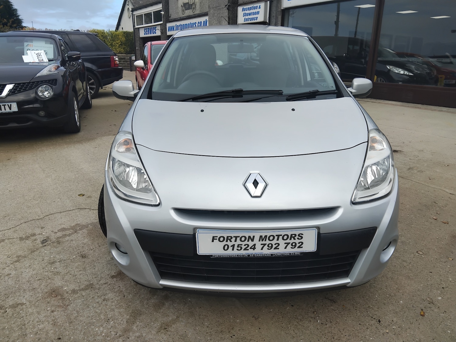 Used Renault Clio 2010 for sale - 76436584: Photo 3