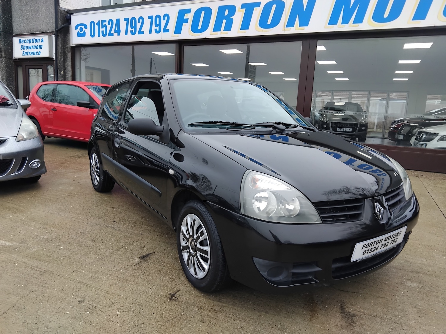Used Renault Clio 2007 for sale - 77628767: Photo 2