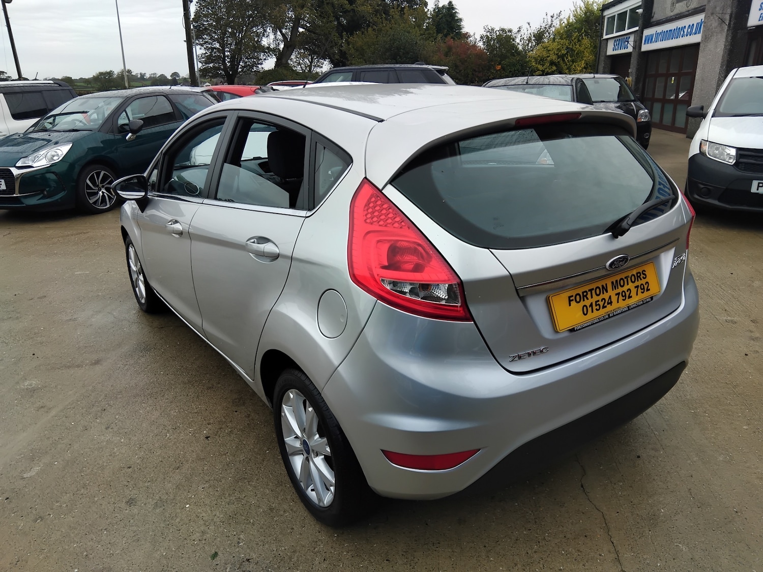 Used Ford Fiesta 2011 for sale - 75283101: Photo 12
