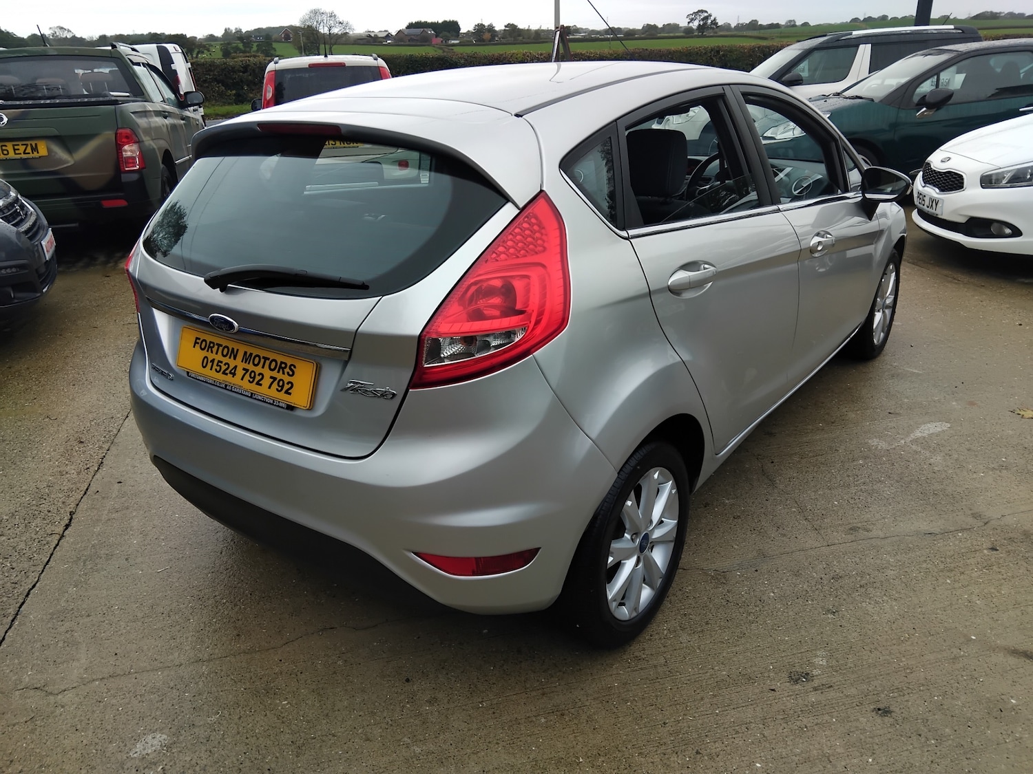 Used Ford Fiesta 2011 for sale - 75283101: Photo 14