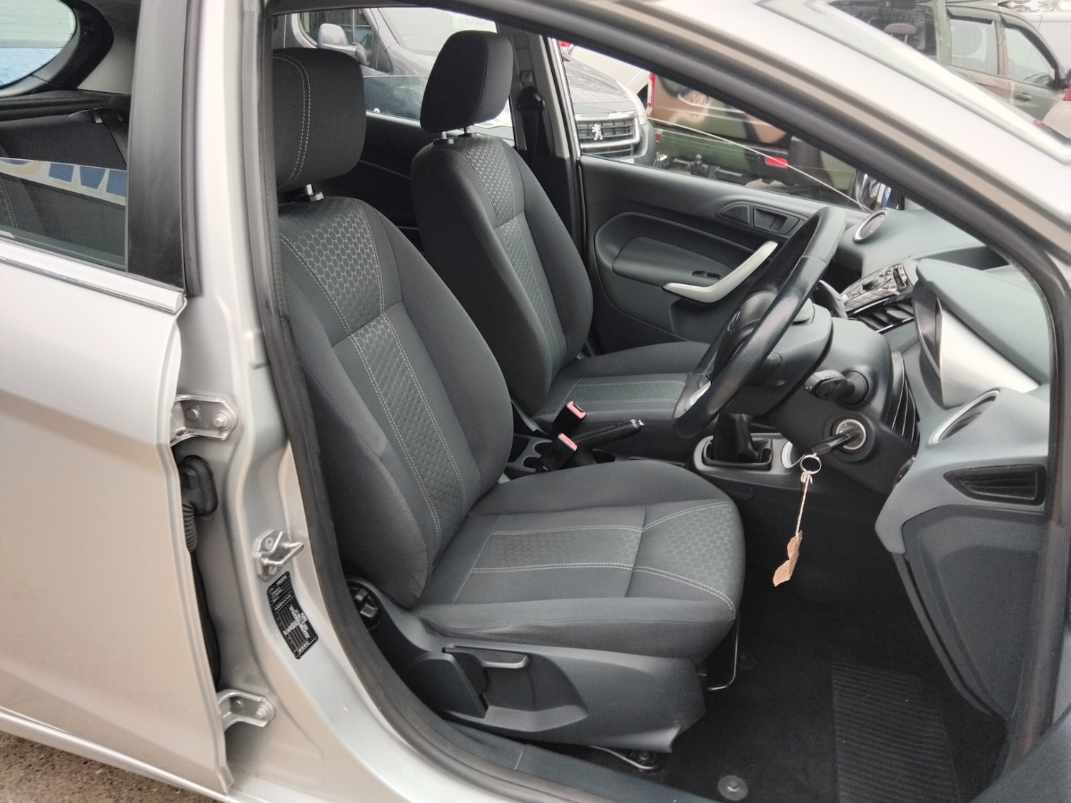 Used Ford Fiesta 2011 for sale - 75283101: Photo 16