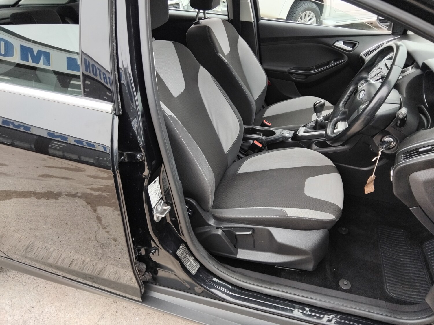 Used Ford Focus 2014 for sale - 76114870: Photo 12