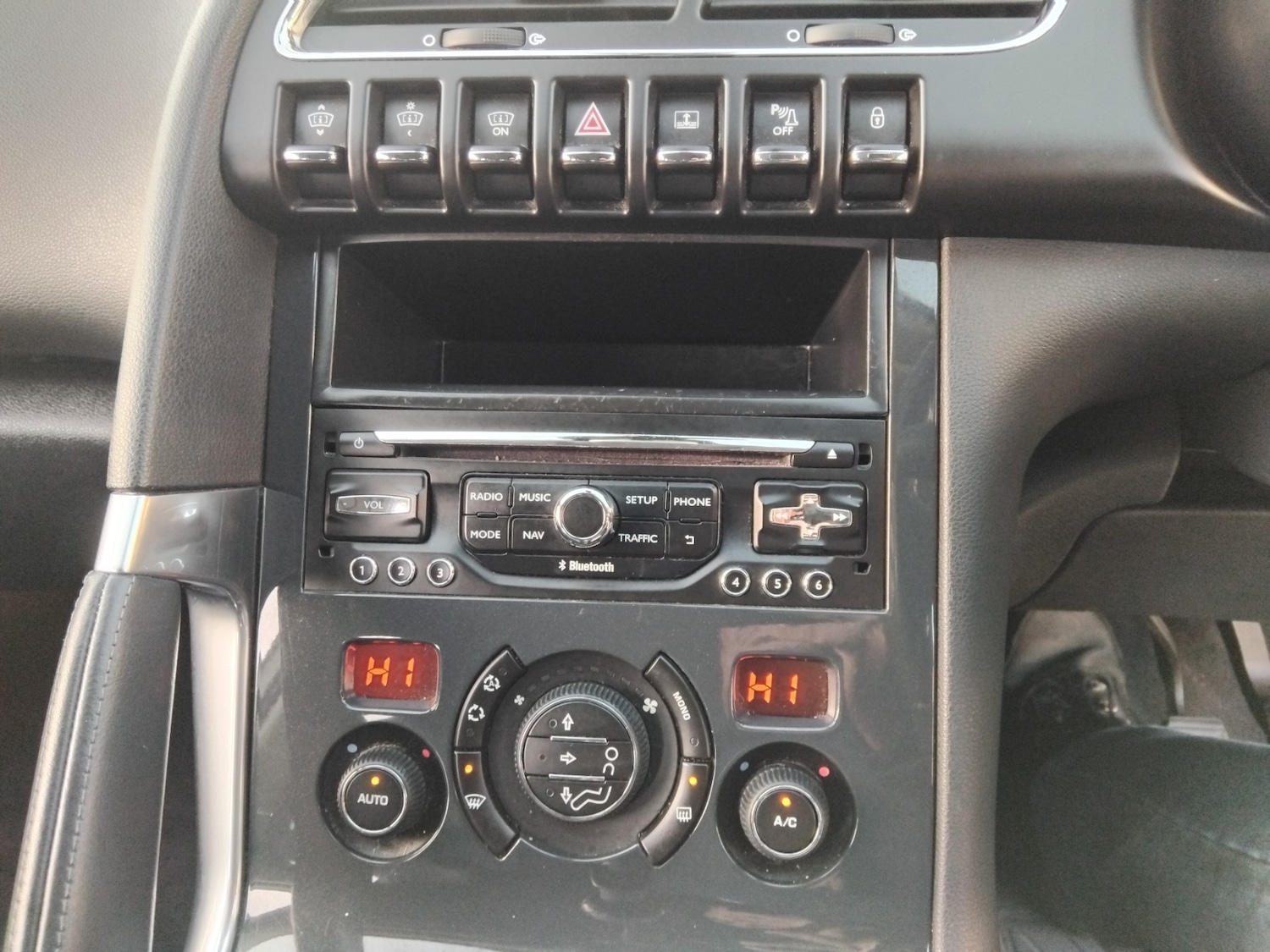 Used Peugeot 3008 2015 for sale - 77245342: Photo 26