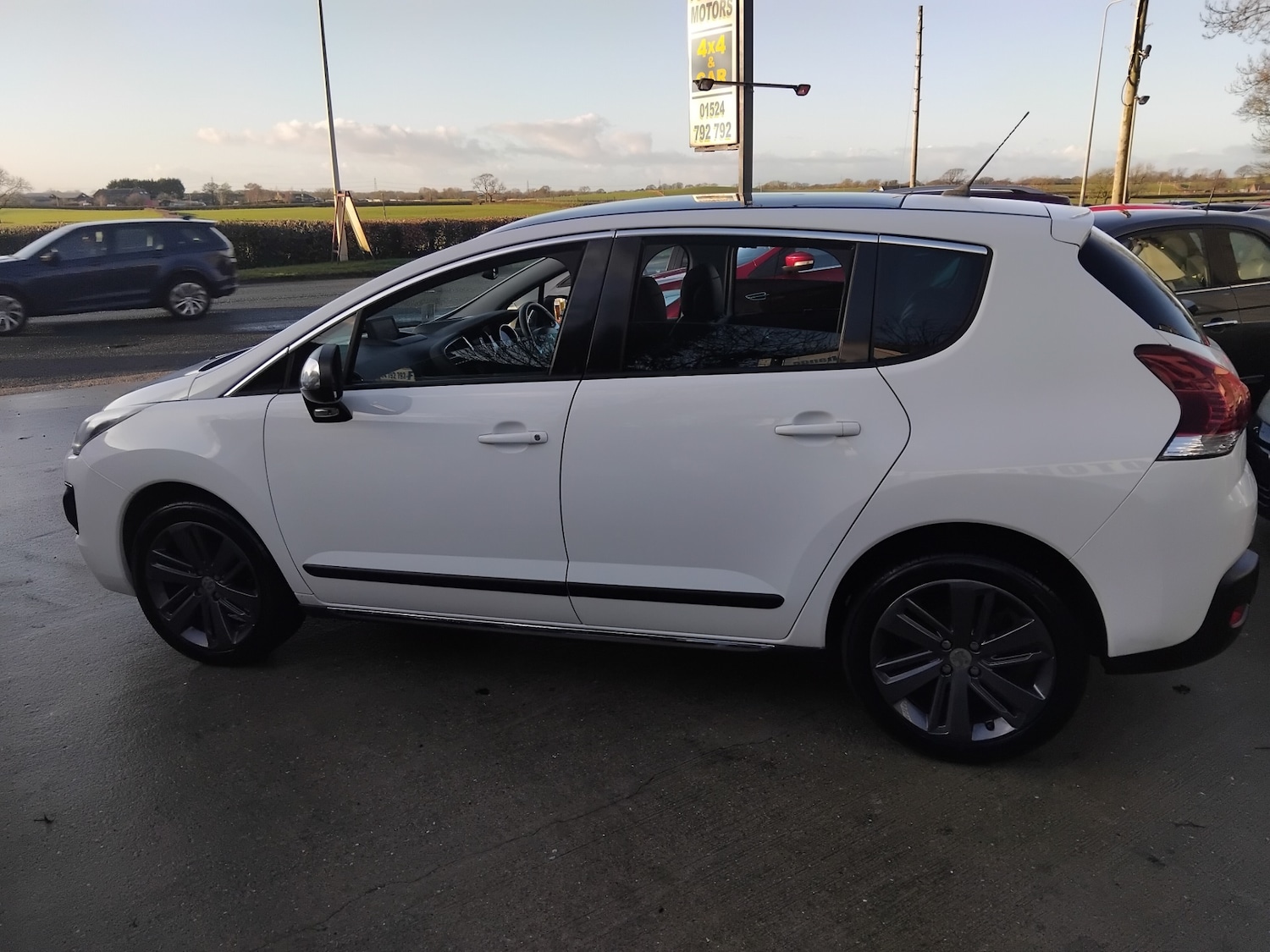 Used Peugeot 3008 2015 for sale - 77245342: Photo 4