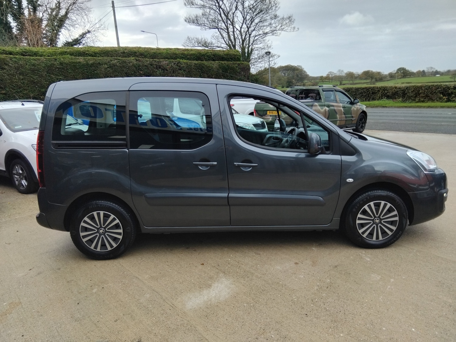 Used Peugeot Partner Tepee 2015 for sale - 76436586: Photo 15