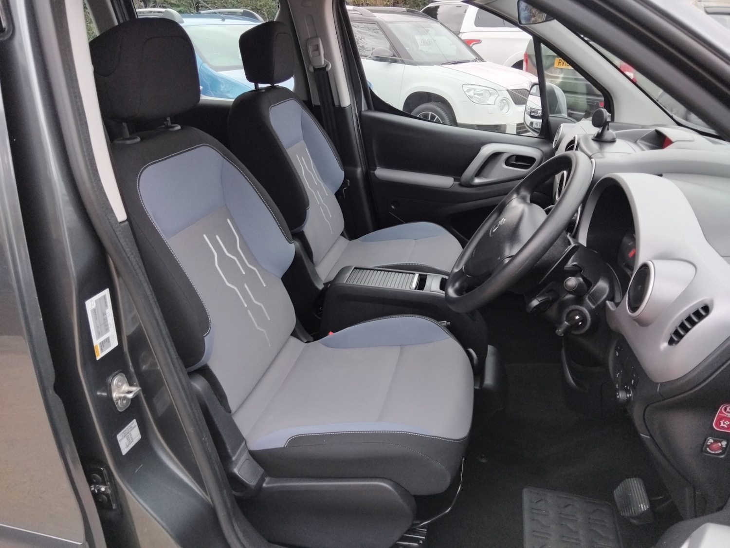 Used Peugeot Partner Tepee 2015 for sale - 76436586: Photo 17