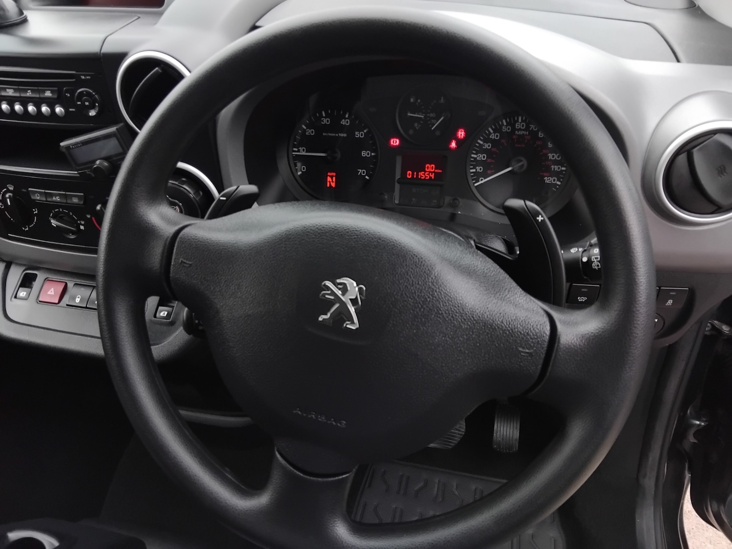 Used Peugeot Partner Tepee 2015 for sale - 76436586: Photo 19