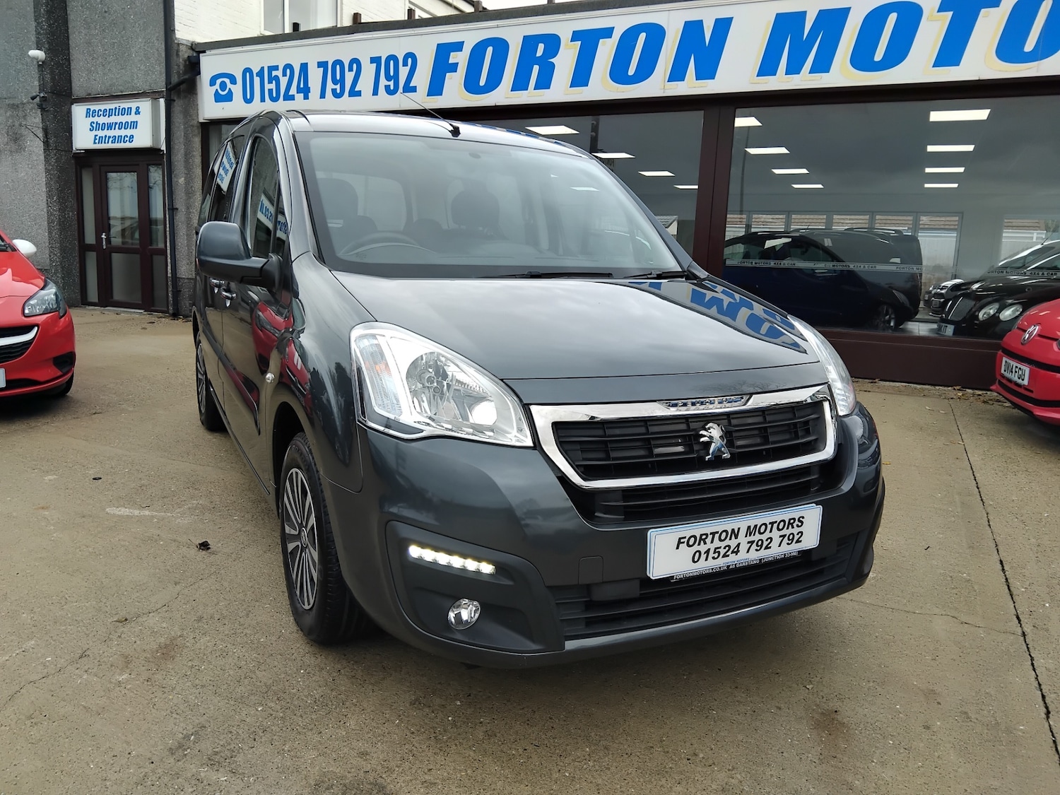 Used Peugeot Partner Tepee 2015 for sale - 76436586: Photo 2