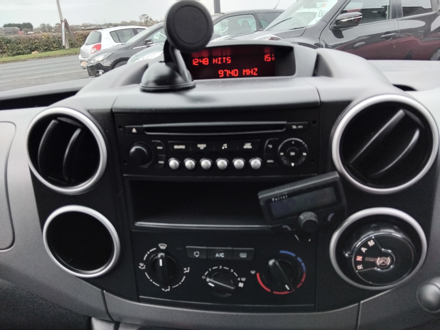 Used Peugeot Partner Tepee 2015 for sale - 76436586: Photo 22