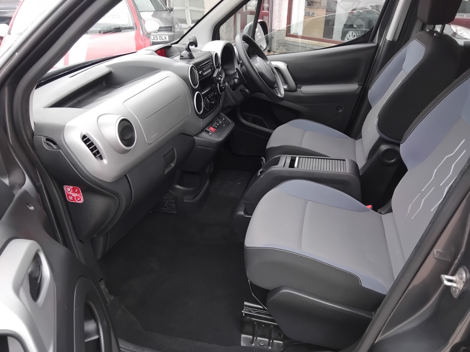 Used Peugeot Partner Tepee 2015 for sale - 76436586: Photo 25