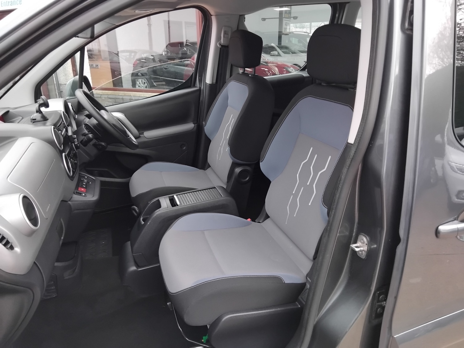 Used Peugeot Partner Tepee 2015 for sale - 76436586: Photo 26