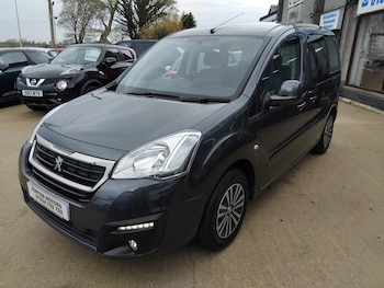 Used Peugeot Partner Tepee 2015 for sale - 76436586: Photo