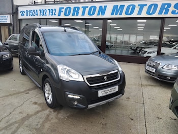 Used Peugeot Partner Tepee 2017 for sale - 76845898: Photo