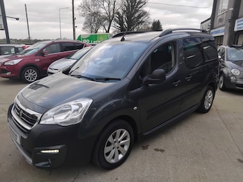 Used Peugeot Partner Tepee 2017 for sale - 76845898: Photo