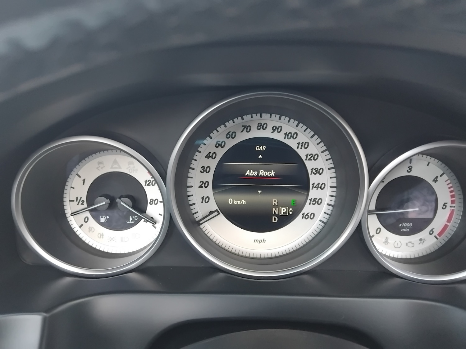 Used Mercedes-Benz E Class 2015 for sale - 76312187: Photo 28