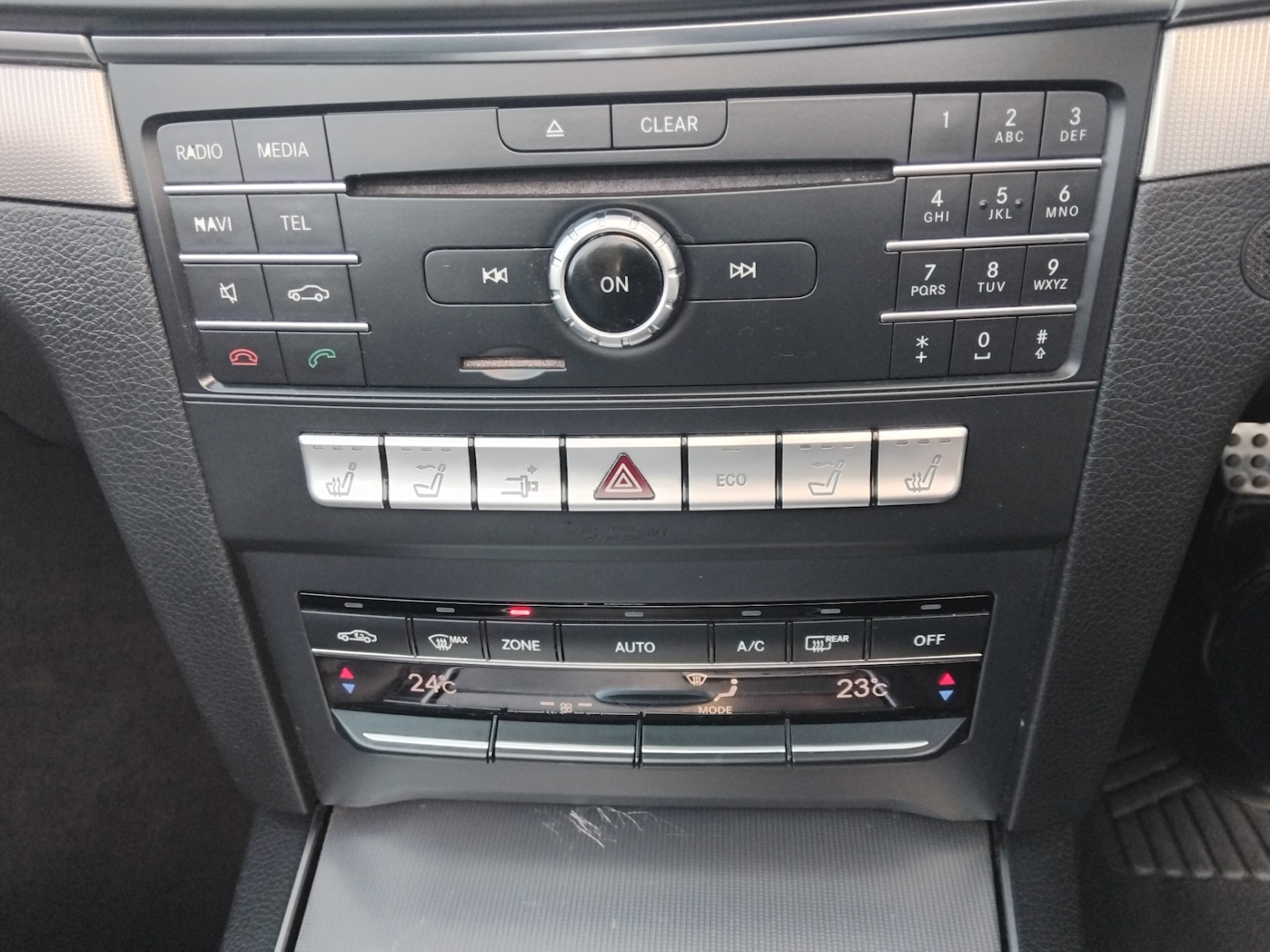 Used Mercedes-Benz E Class 2015 for sale - 76312187: Photo 33