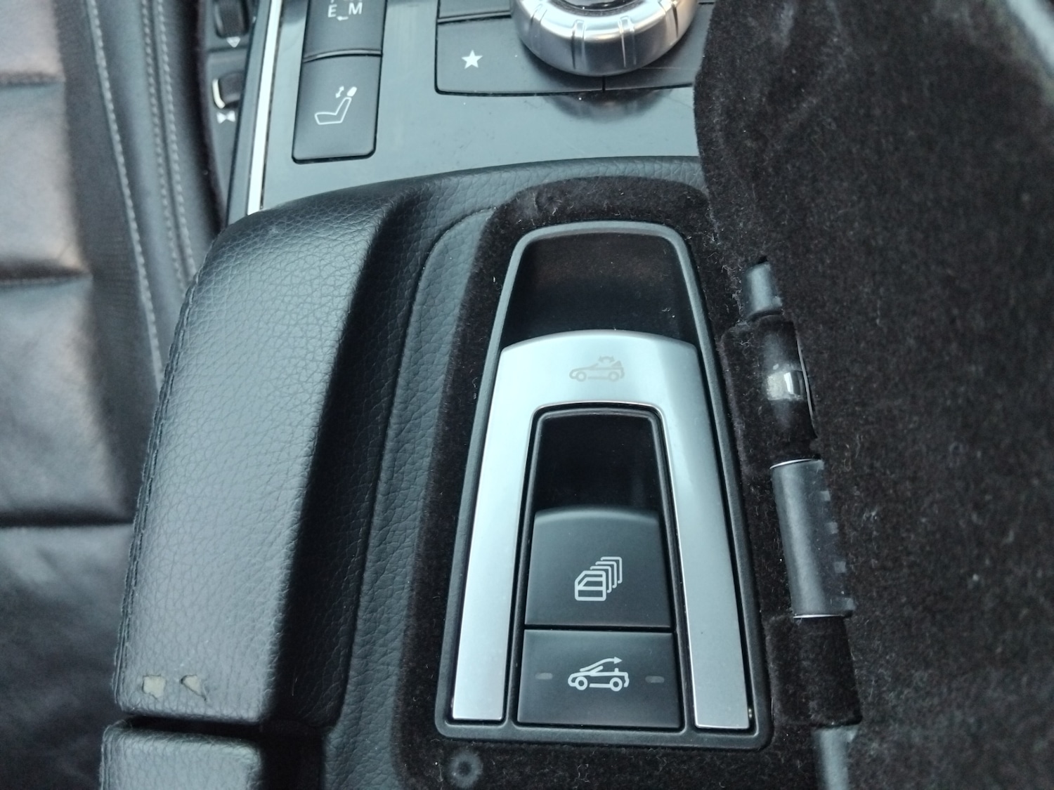 Used Mercedes-Benz E Class 2015 for sale - 76312187: Photo 35