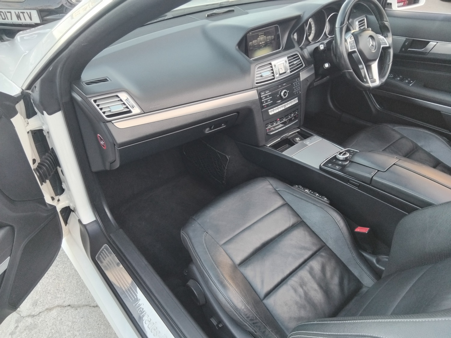 Used Mercedes-Benz E Class 2015 for sale - 76312187: Photo 38