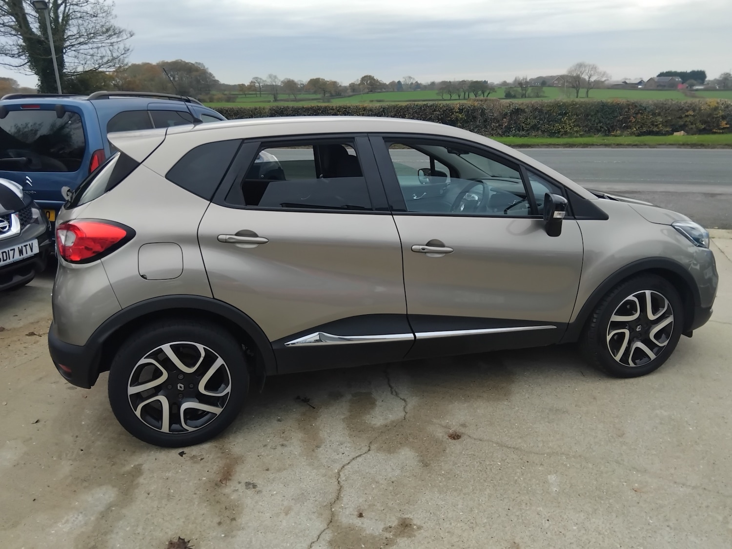 Used Renault Captur 2015 for sale - 76436597: Photo 14