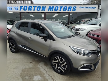 Used Renault Captur 2015 for sale - 76436597: Photo