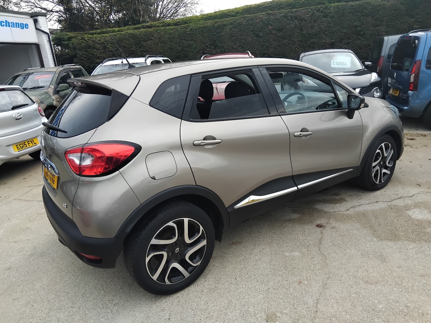 Used Renault Captur 2015 for sale - 76436597: Photo 7