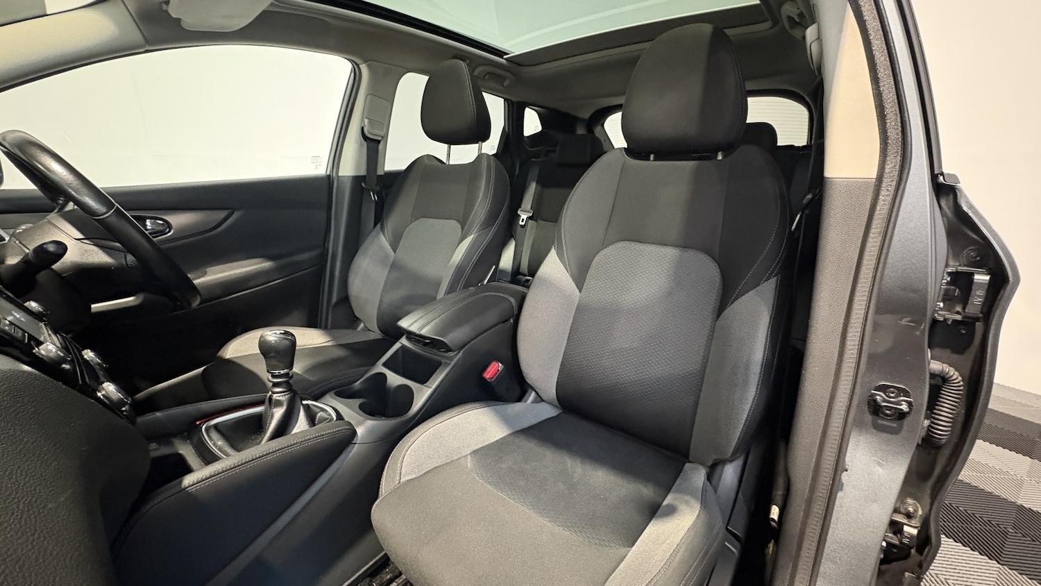 Used Nissan Qashqai 2018 for sale - 76579921: Photo 17