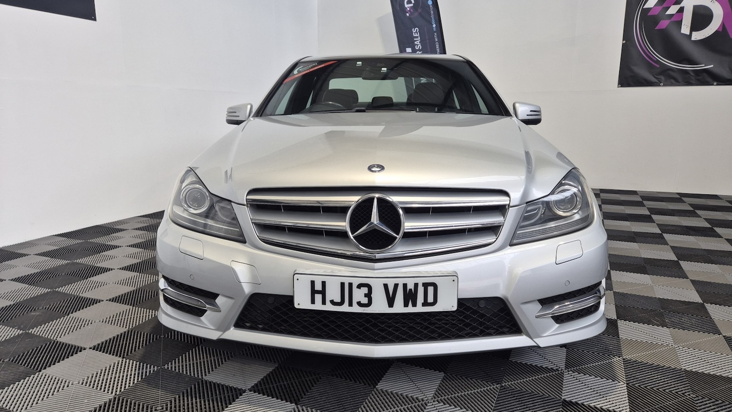 Used Mercedes-Benz C Class 2013 for sale - 78084539: Photo 4