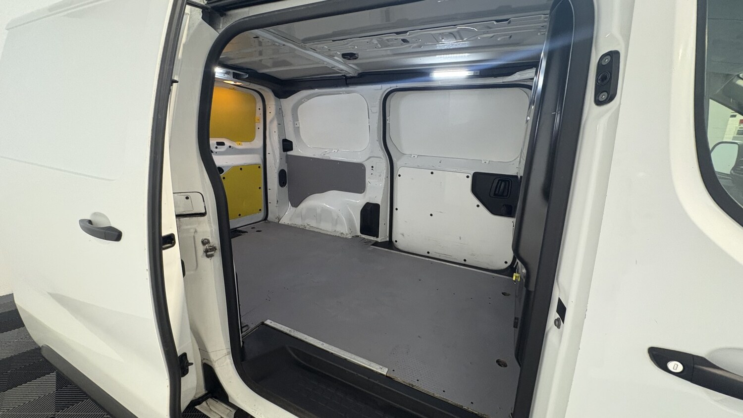 Used Citroen Dispatch 2019 for sale - 76347132: Photo 10