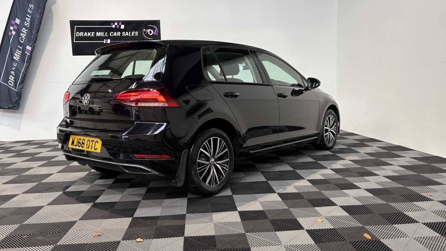 Used Volkswagen Golf 2018 for sale - 76772640: Photo 10