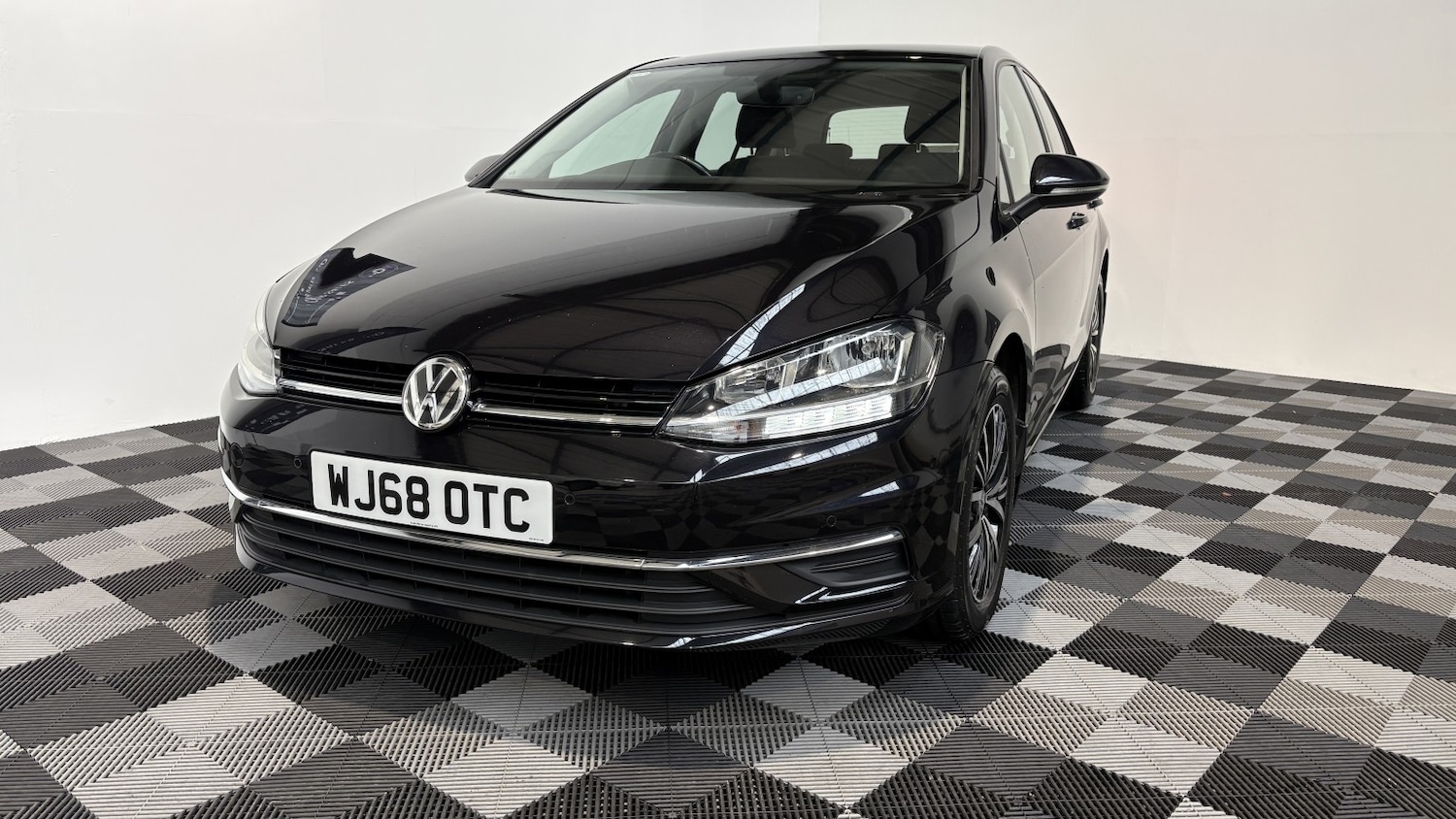 Used Volkswagen Golf 2018 for sale - 76772640: Photo 6