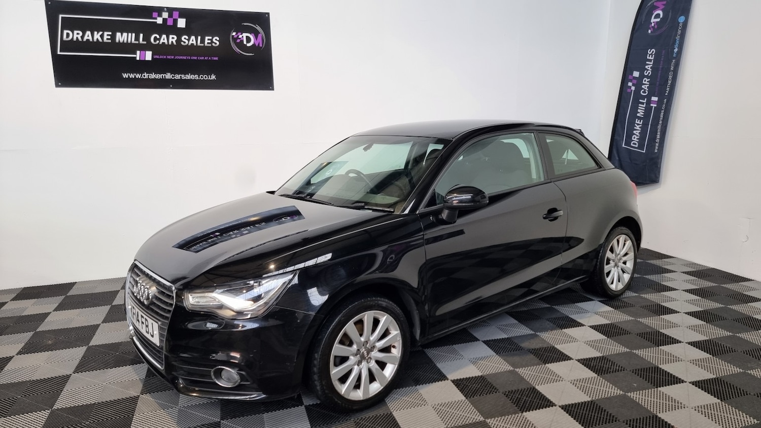 Used Audi A1 2014 for sale - 77707219: Photo 2