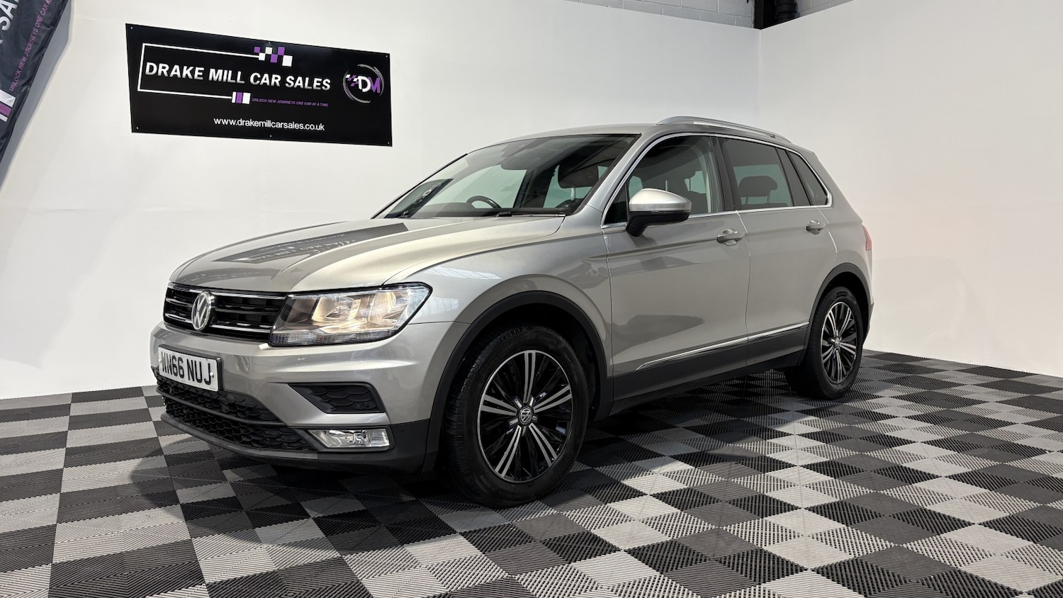 Used Volkswagen Tiguan 2016 for sale - 76517828: Photo 1