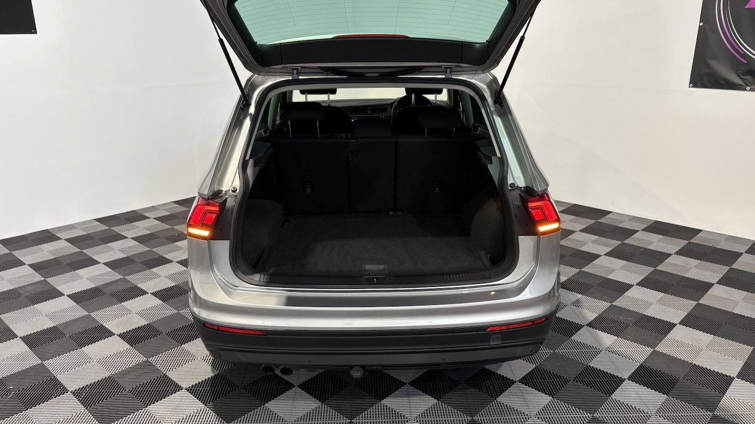 Used Volkswagen Tiguan 2016 for sale - 76517828: Photo 18